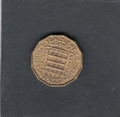 Beschrijving: 3 Pence ELIZABETH II